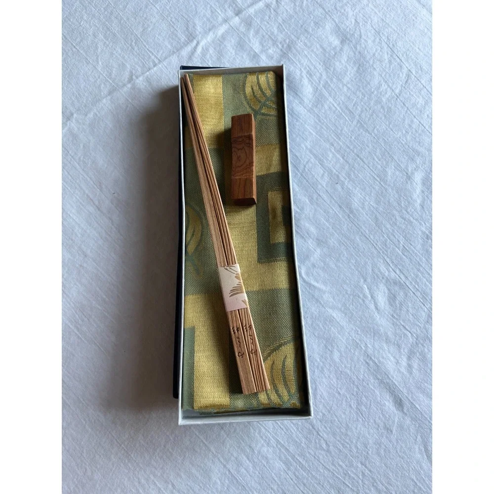 Luxury Japanese Chopsticks Set with Rest & Elegant Fabric Mat Gift Boxed