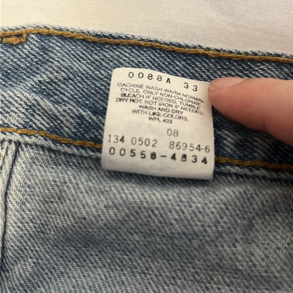 Levis offers measurements