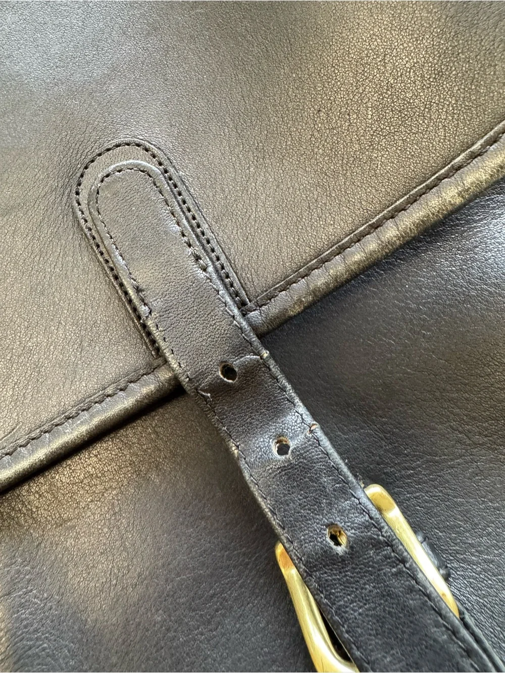 Coach authentic can