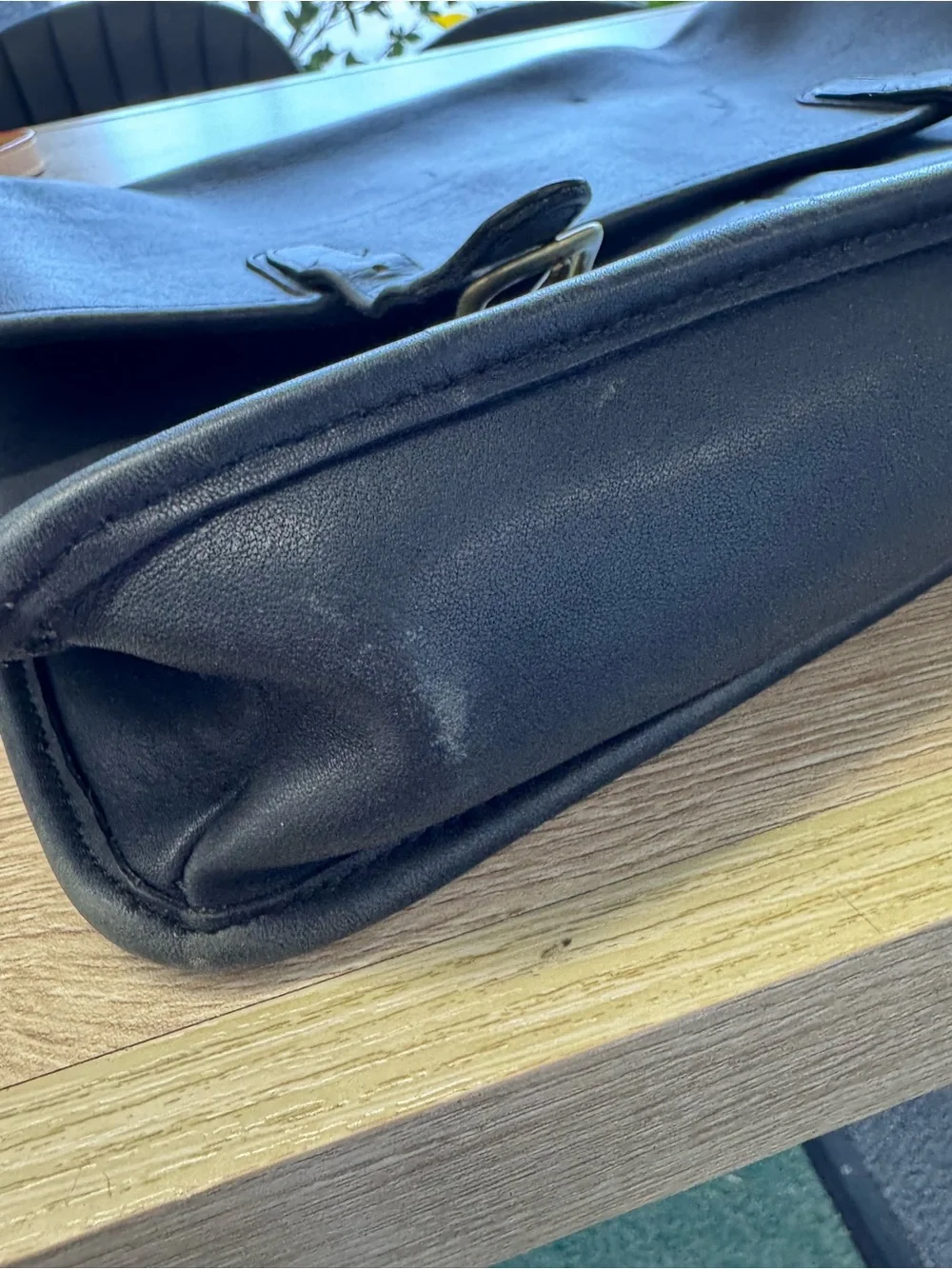 Coach authentic can