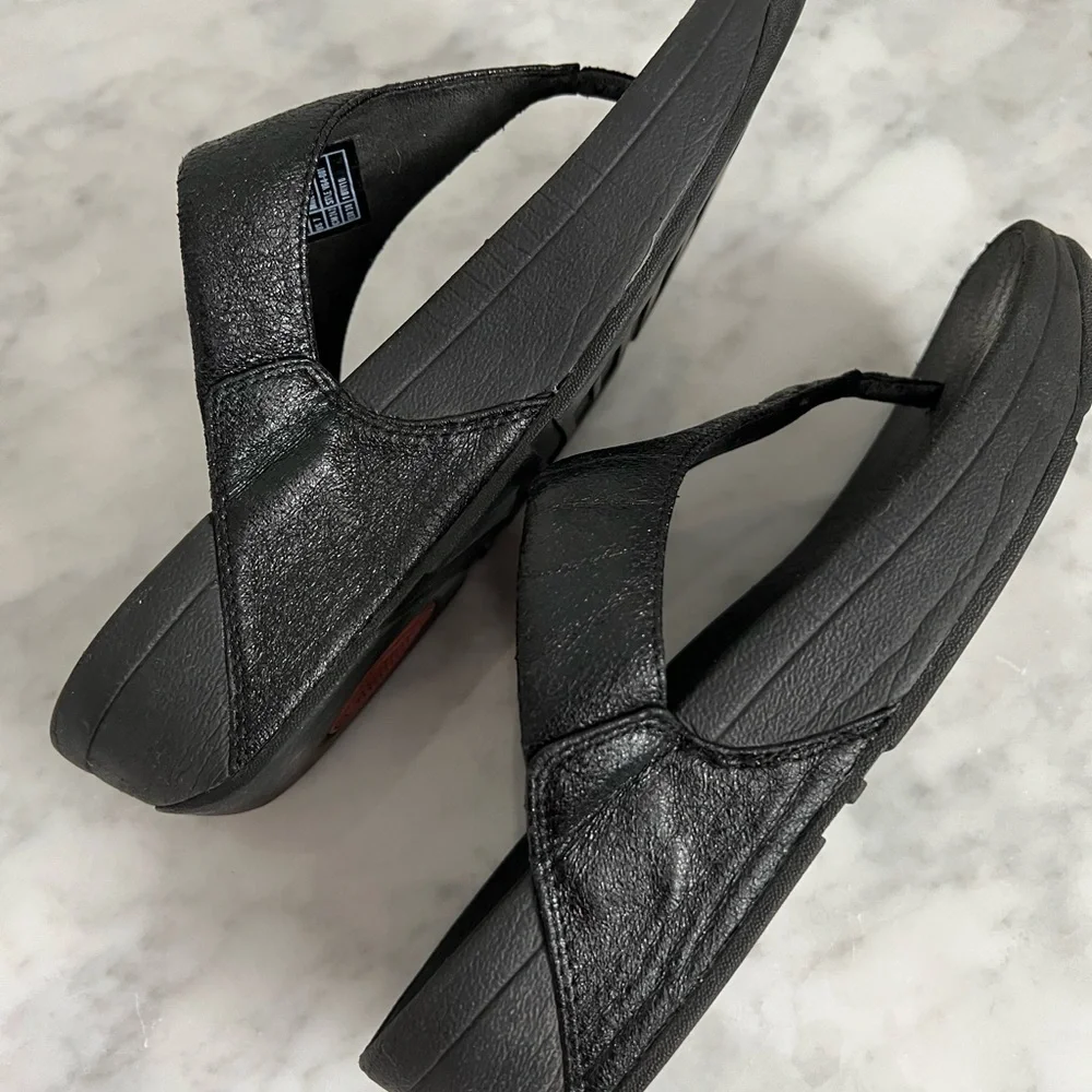 fitflops black