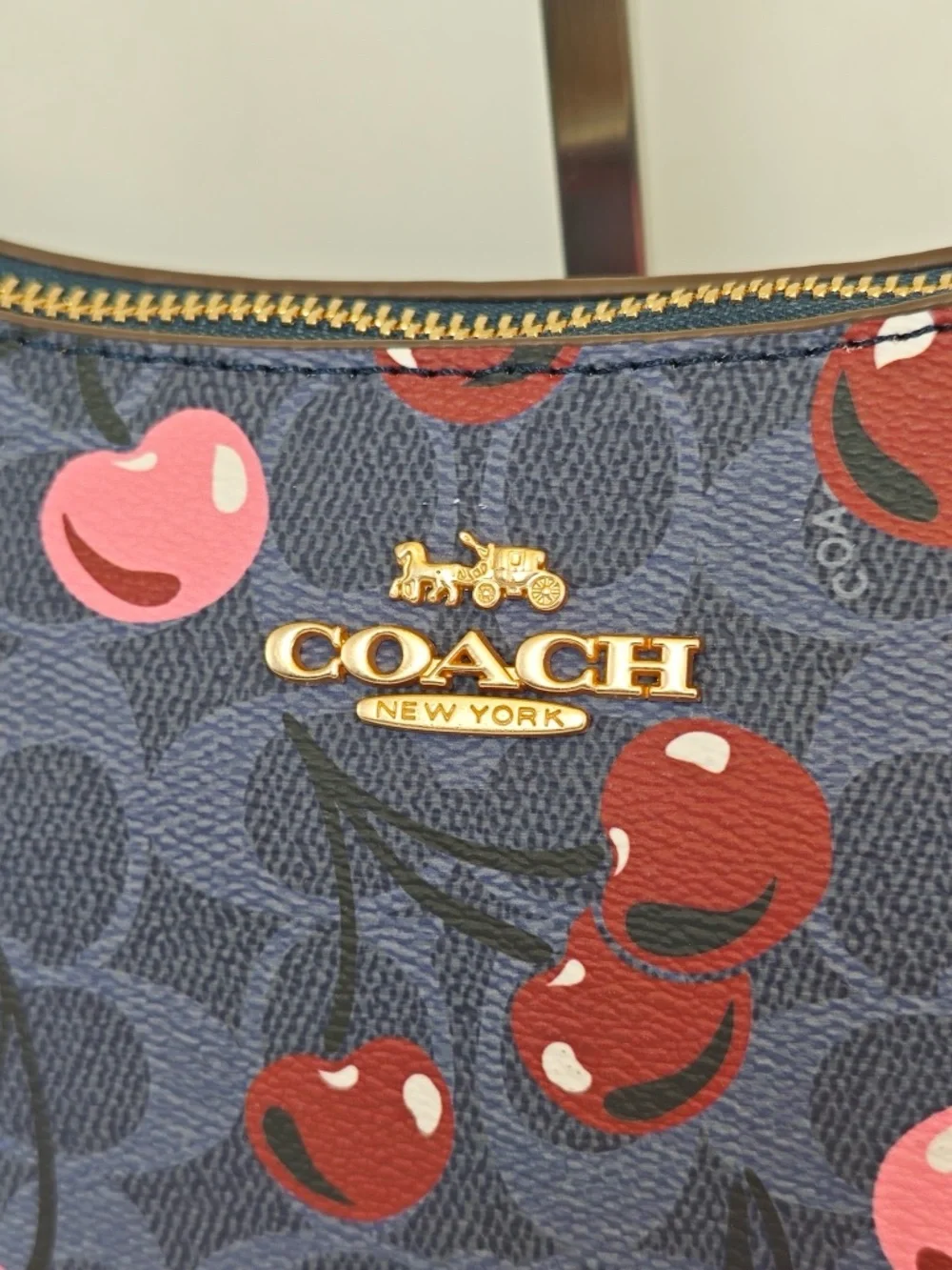 coach shoulder