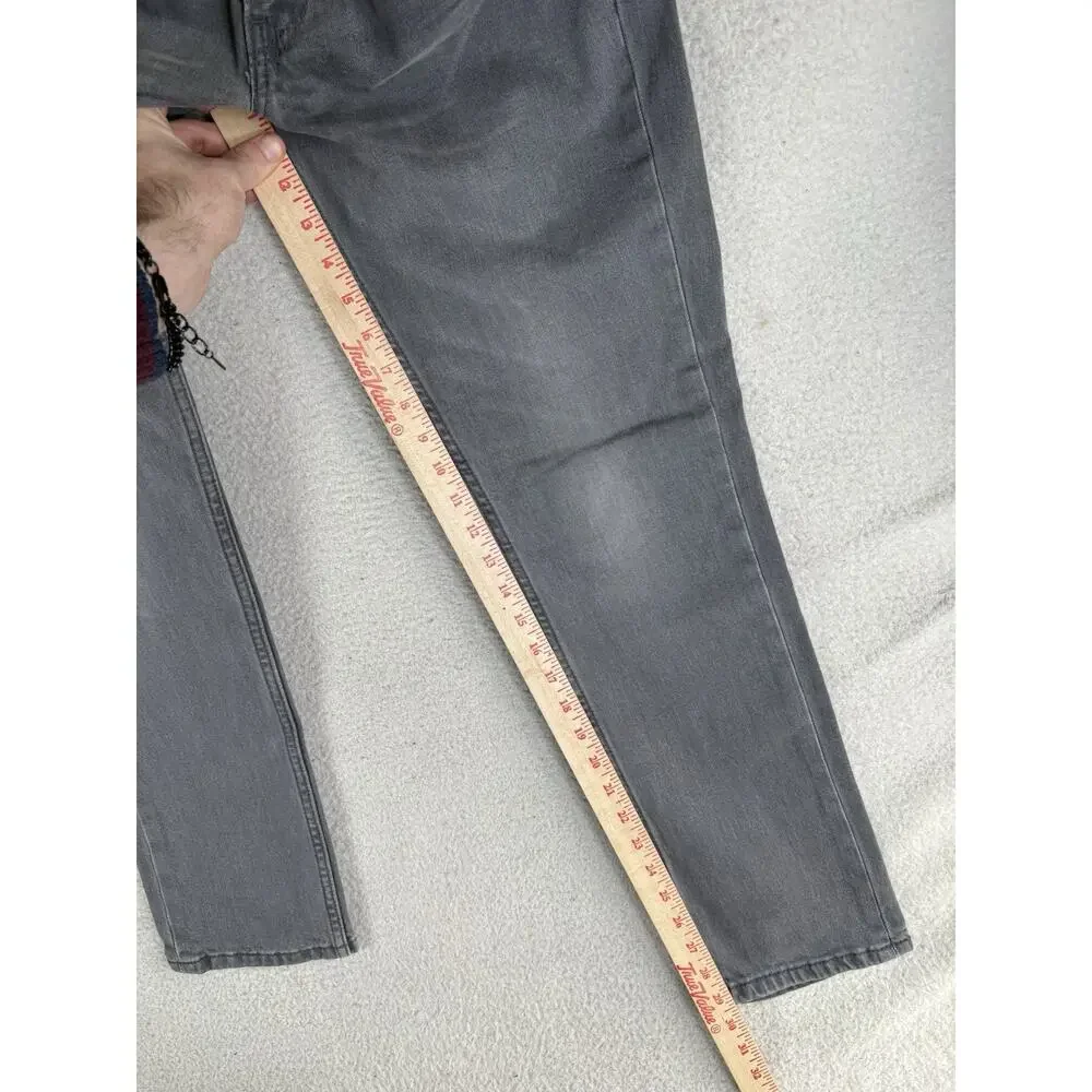Levi's gray order