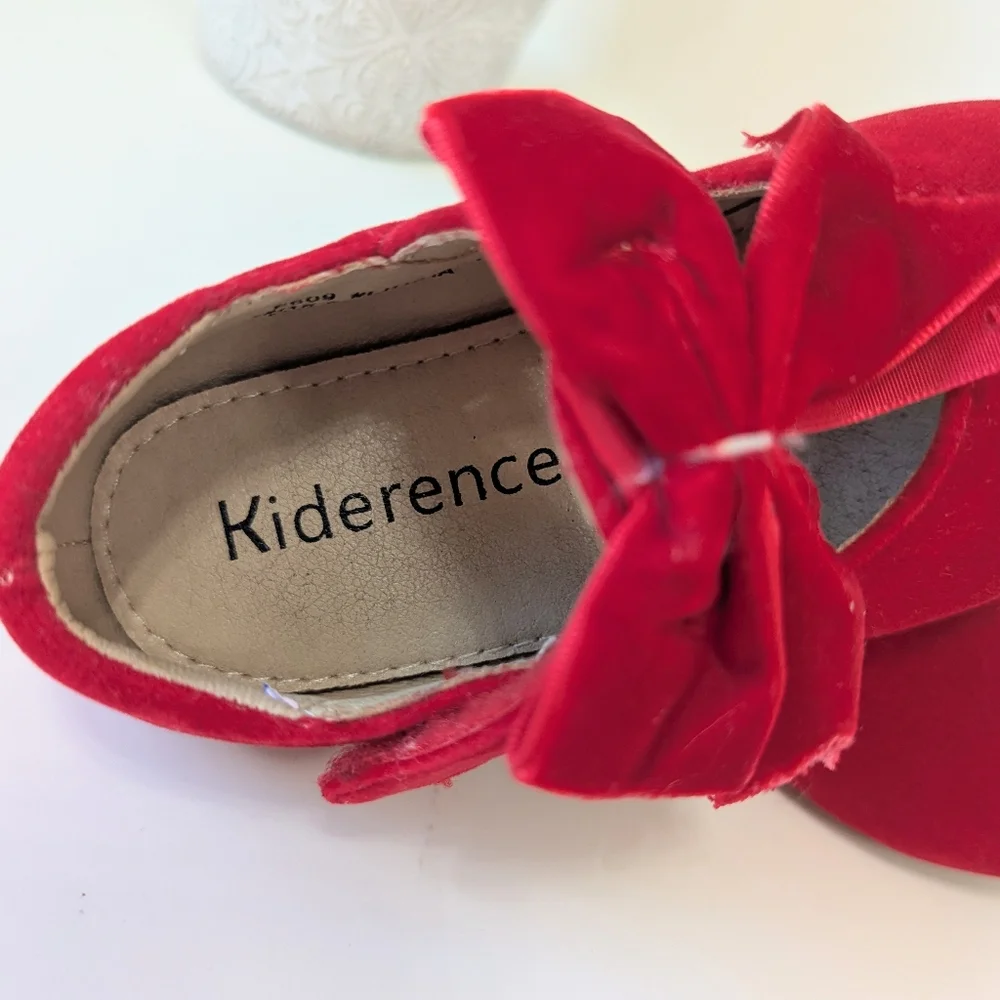 Kiderence red flats