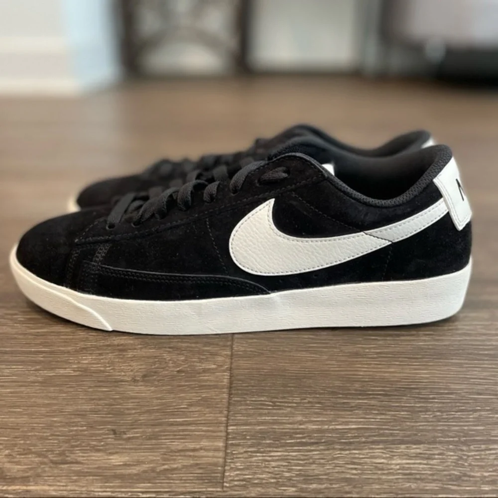 Nike Blazer Low SD Sz 9.5