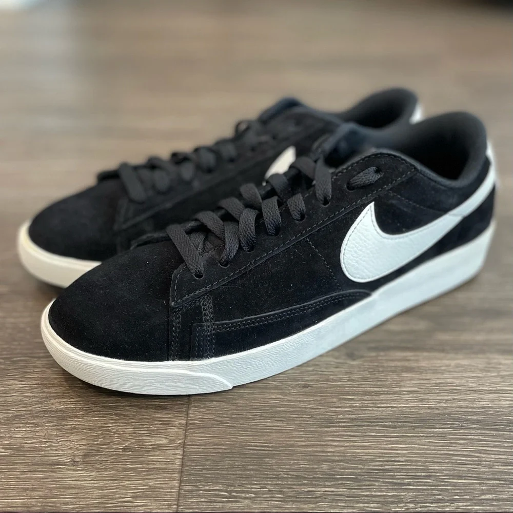 Nike Blazer Low SD Sz 9.5