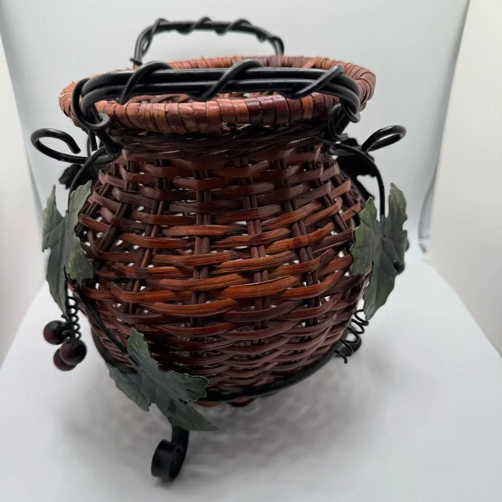 N/A rustic woven