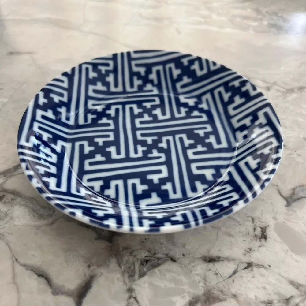 N/A blue white