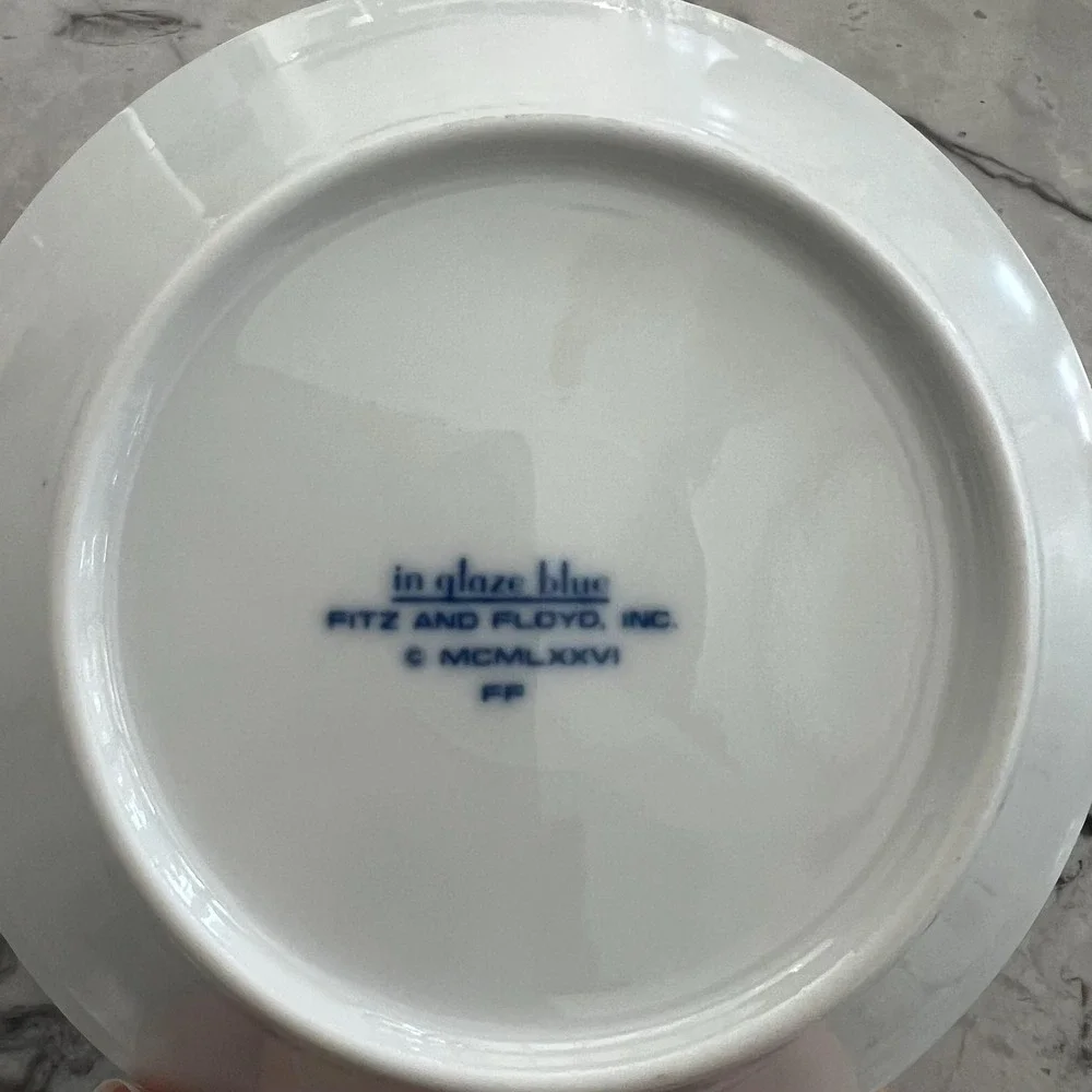 N/A blue white