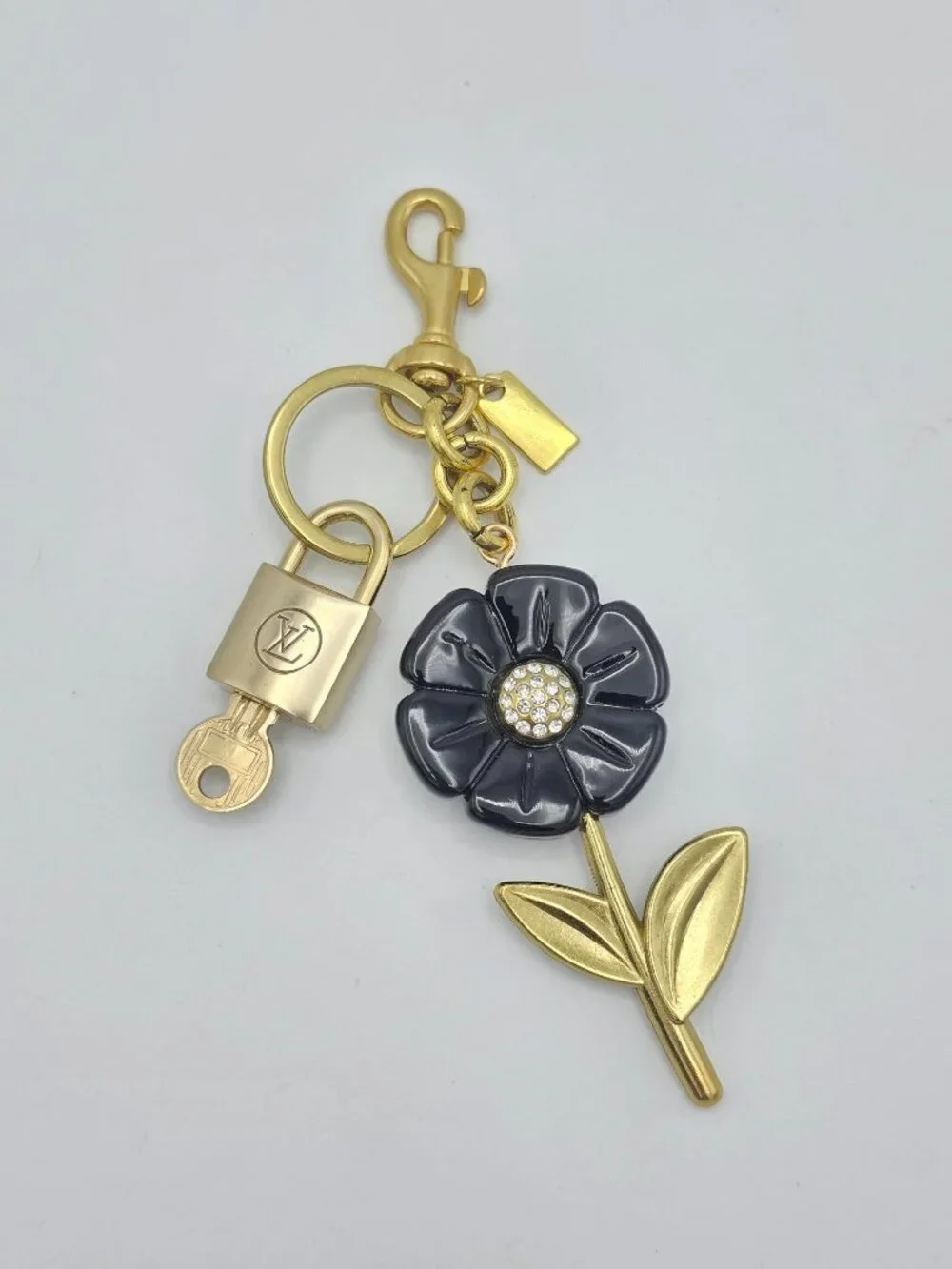 Authentic Louis Vuitton Gold Lock 🔒 Unbranded Flower Keychain Bag Charm LV