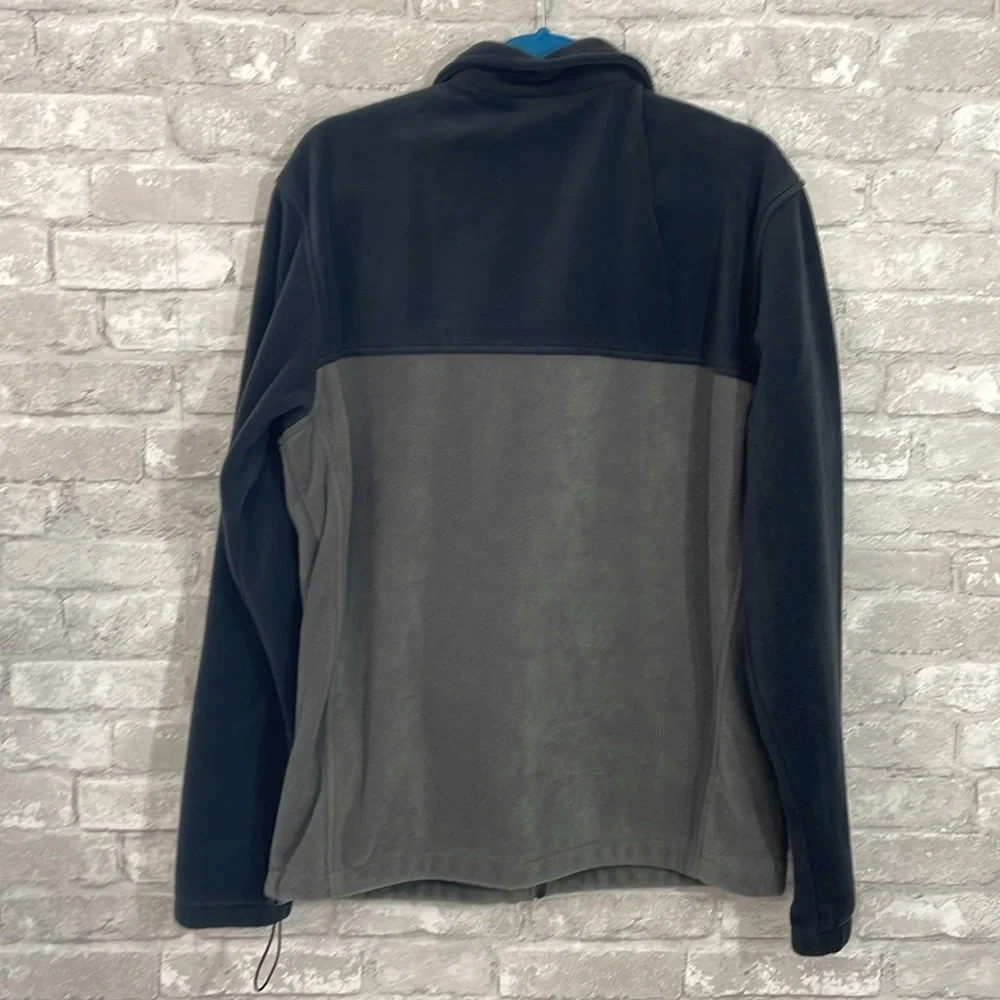 Columbia zip design