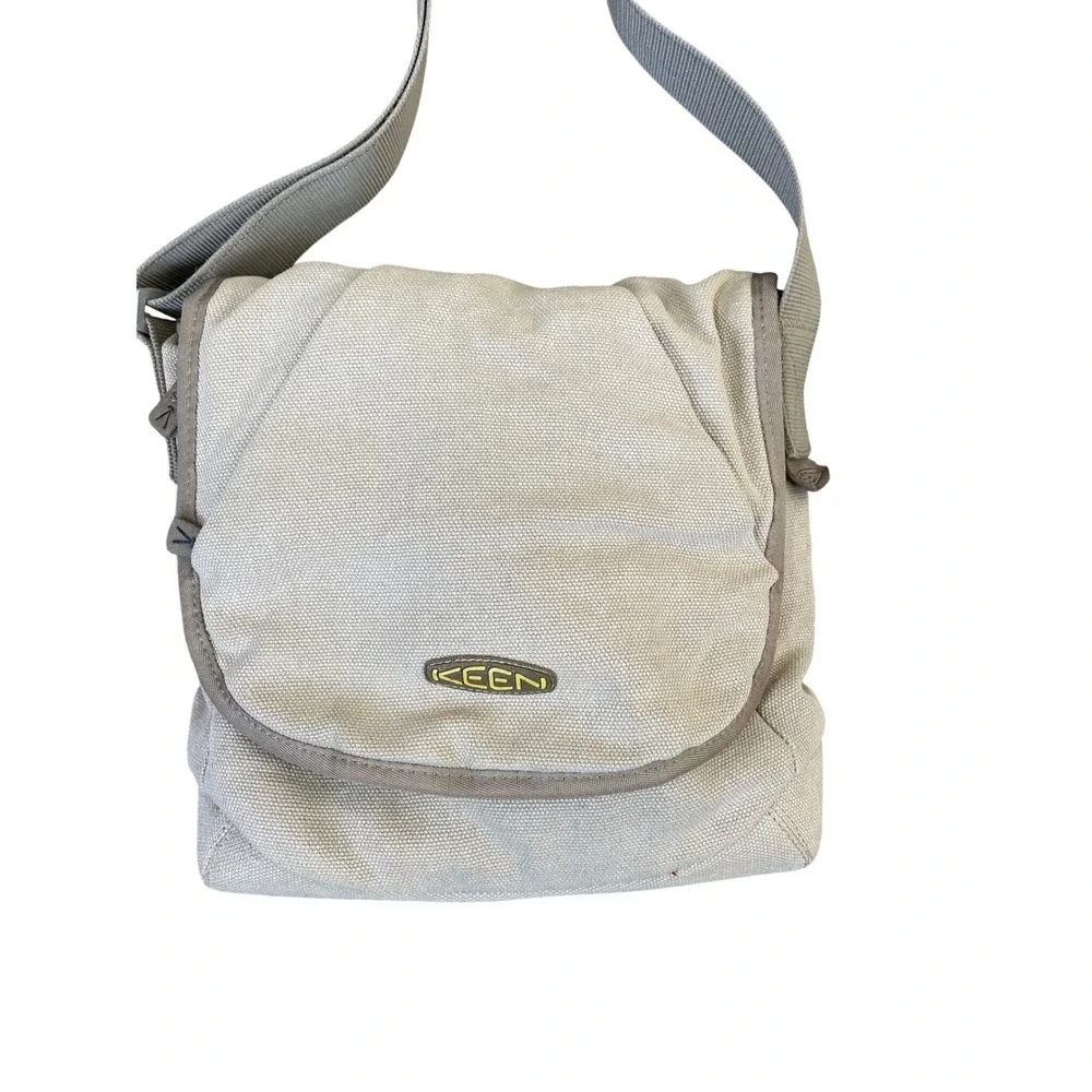 KEEN Hybrid Transport Messenger Bag Tan Canvas Crossbody Small Gorpcore Travel