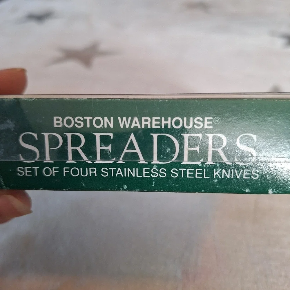 Boston Warehouse Warren Kimble Set of 4 Stainless Steel Cheese Spreaders