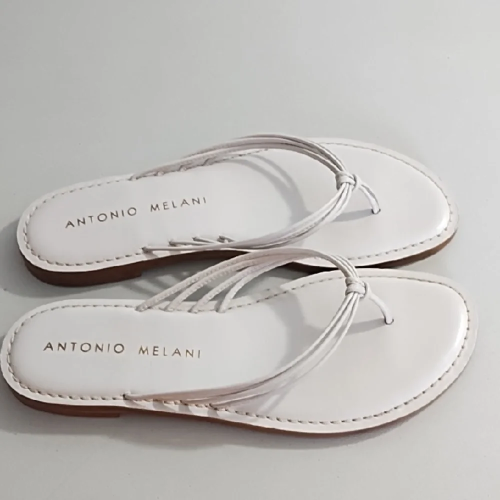 Antonio Melani White Strappy Leather Sandals Flip Flops