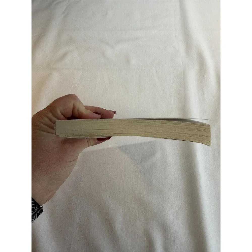 Bella's Story: A Dog's Way Home Tale -Paperback New With Some‎ Imperfections