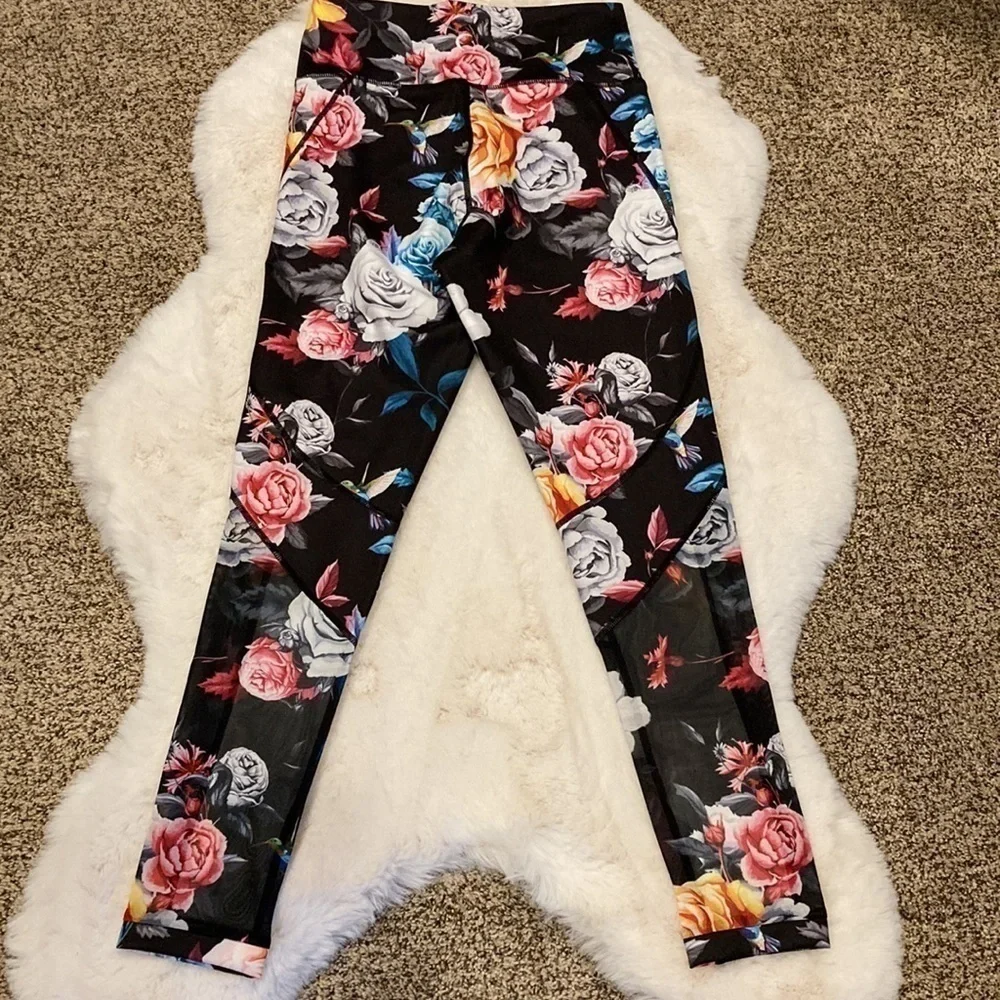 ZYIA Active Dark Floral Mesh Hi Rise Leggings Size 4