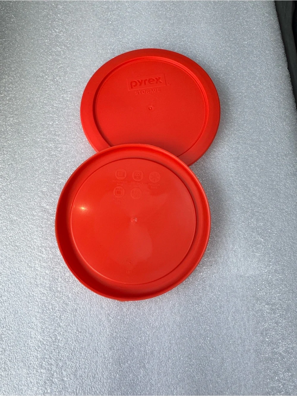 Pyrex 7201-PC 4 Cup Red Food Storage Replacement Lid (2-Pack) - 2-Pack