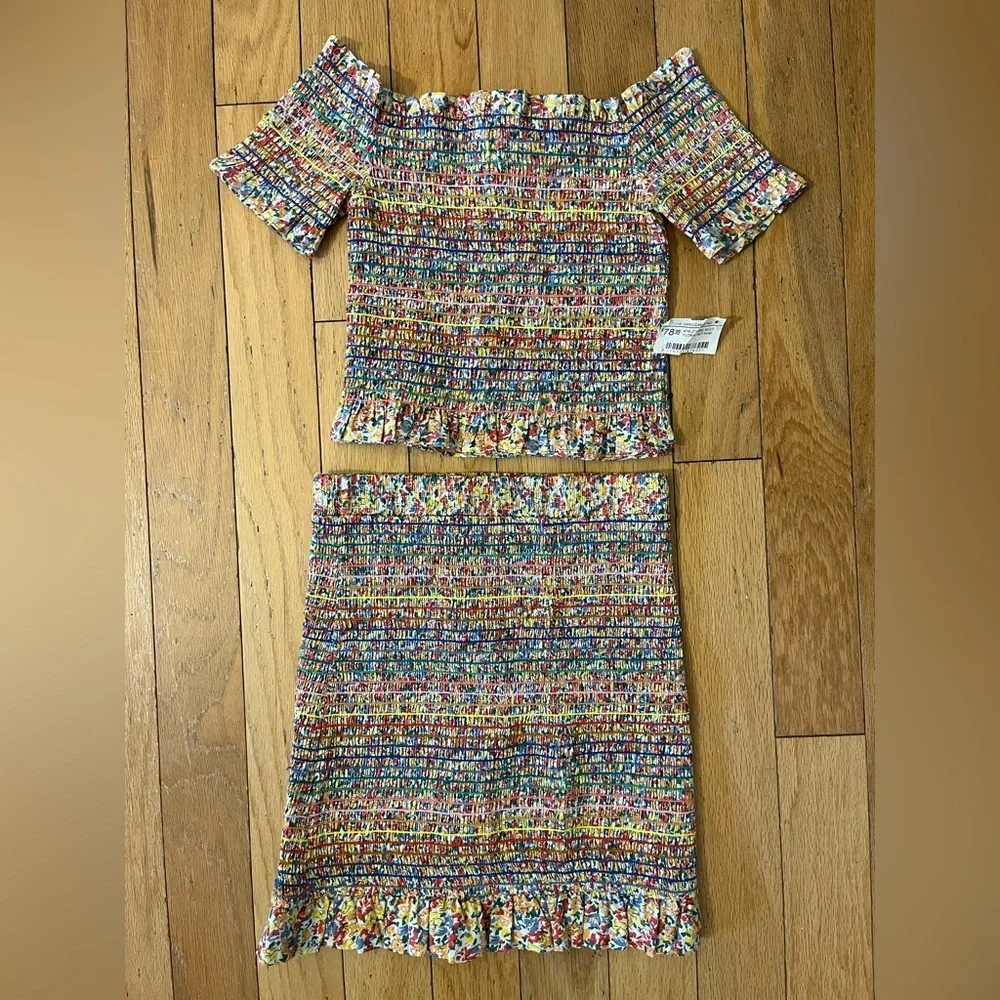 The Impeccable Pig Set Multicolor Floral Smocked Sz S NWOT⭐️