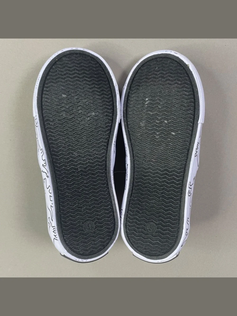 NEW Tommy Bahama Shoes Boys 9T toddler black canvas Dino slip on beach casual