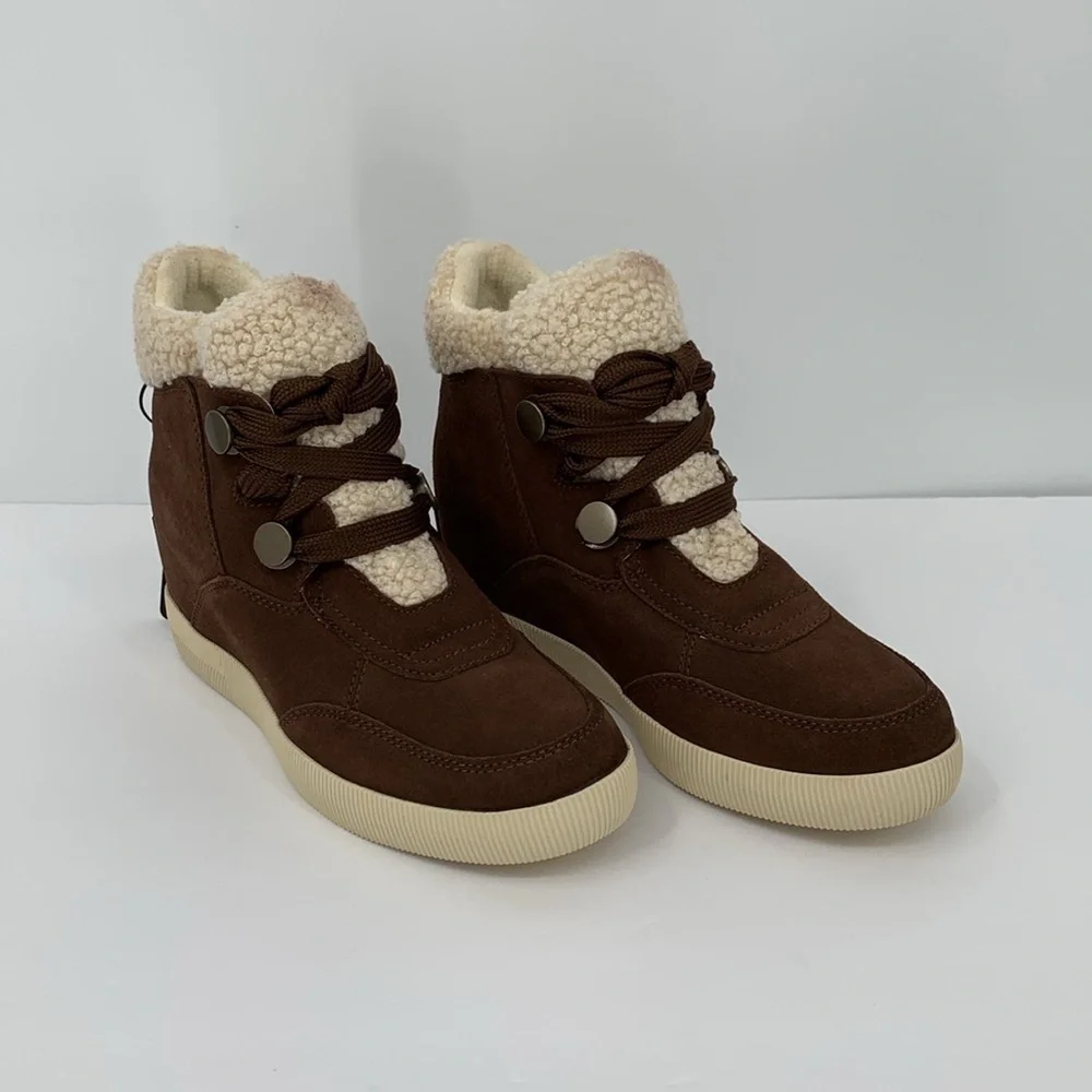 sorel out