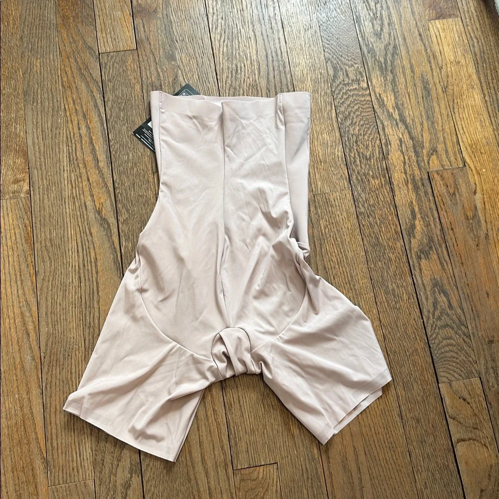 Maidenform thigh slimmer