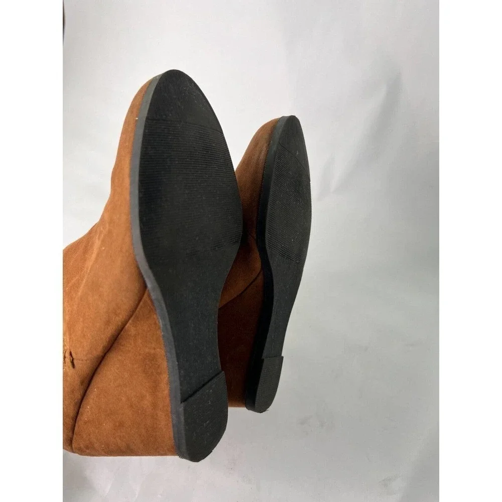 MAURICES CLAIRE Brown Faux Suede Ankle Wedge Booties Buckle Women's Size 7.5