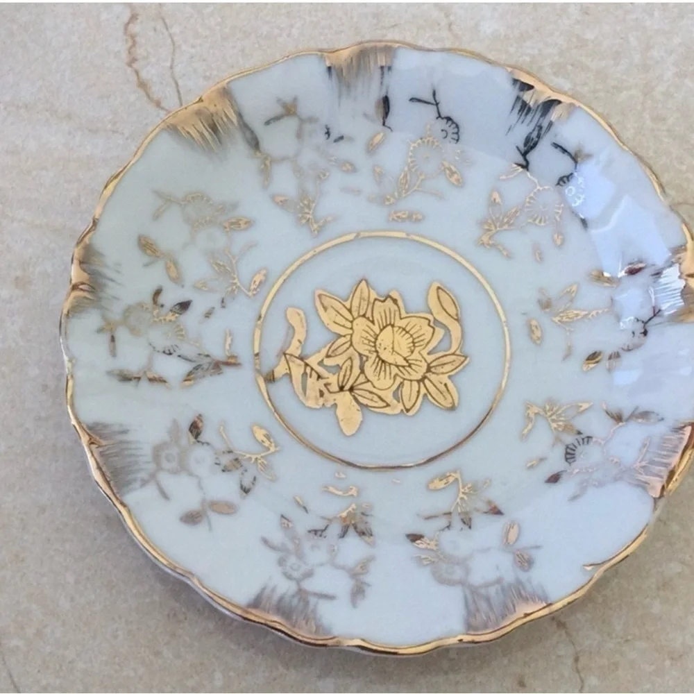 Vintage Sterling China Japan Porcelain 5 Demitasse cups and saucers. . ##