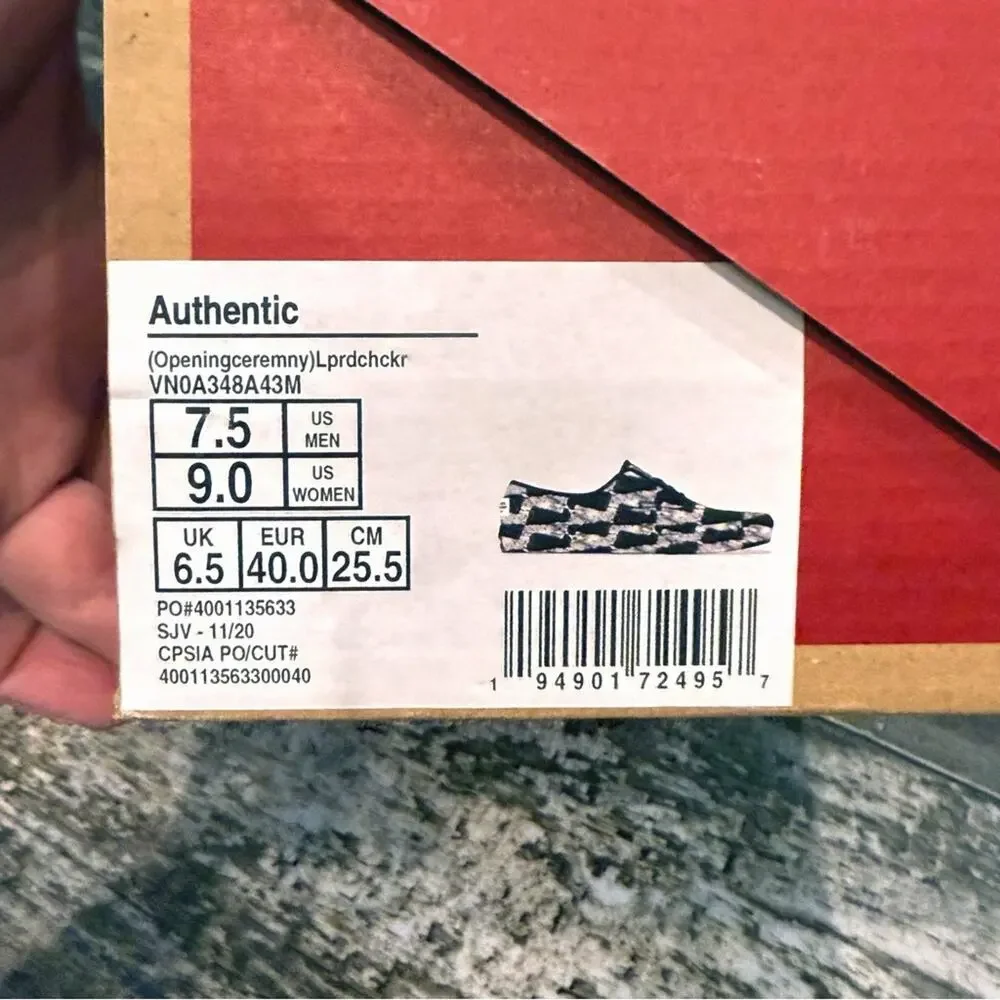 vans opening