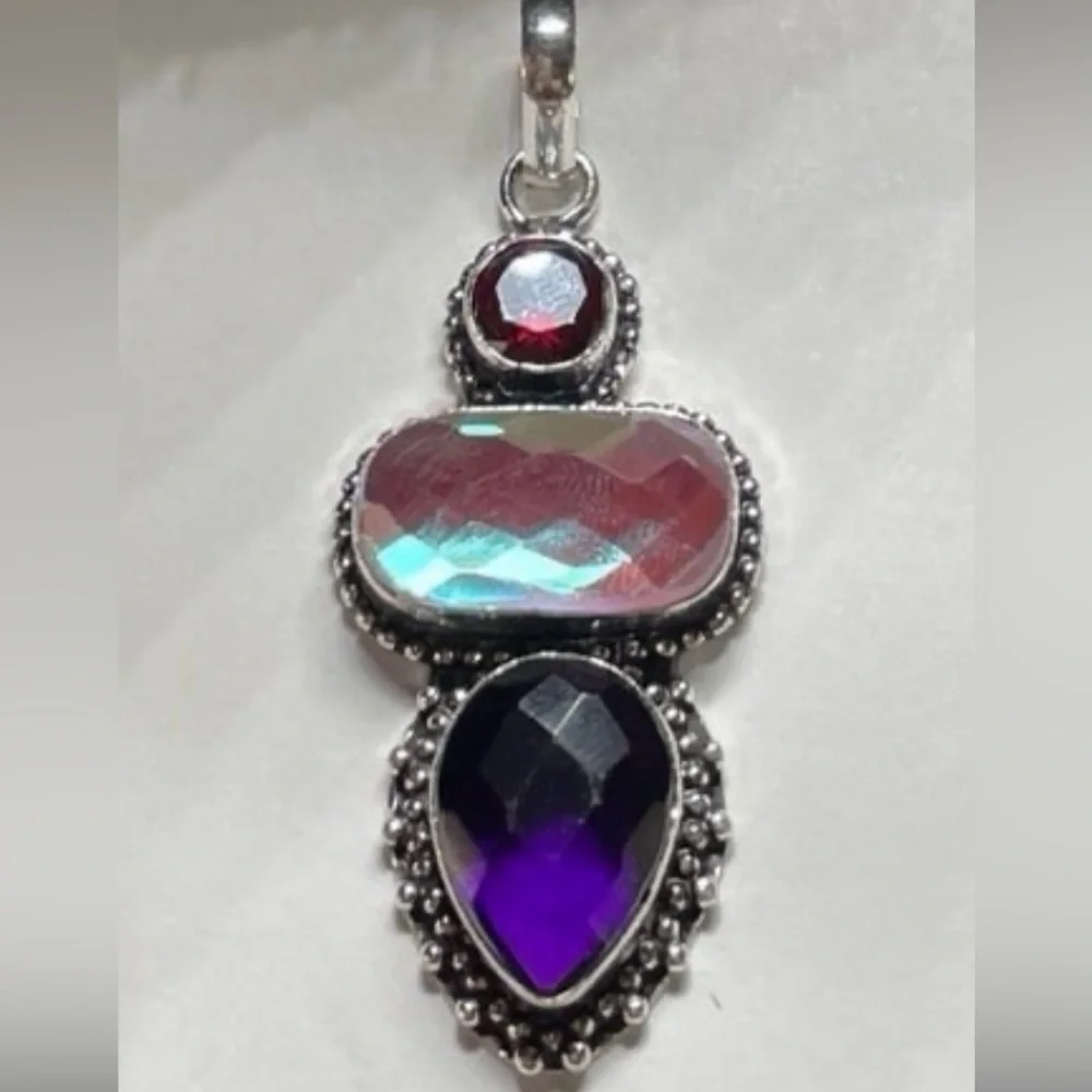 N/A fire tall pendant