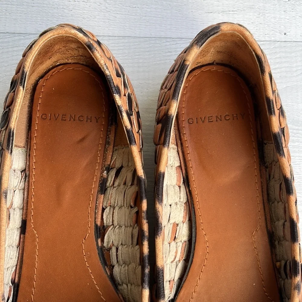 Givenchy beautiful woven