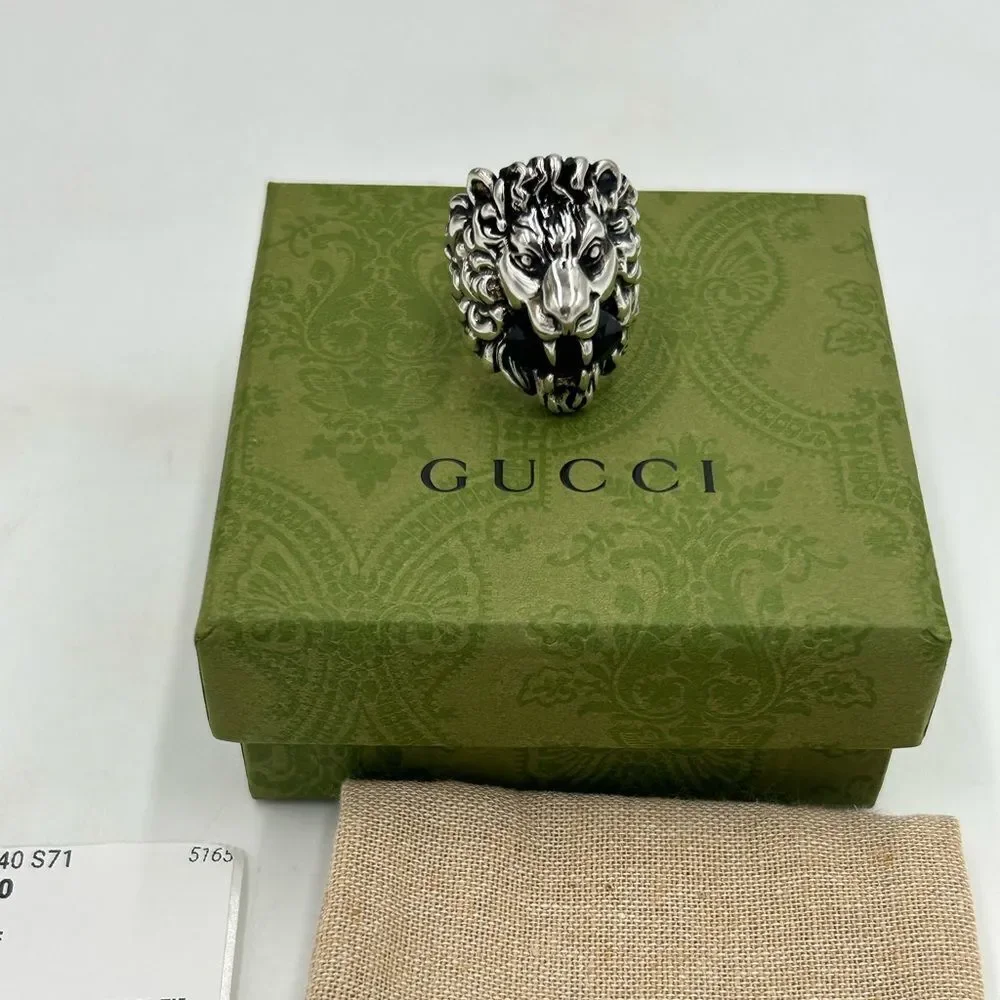 Gucci iconic Lionhead motif with Black stone size 10 made in Italy NWT