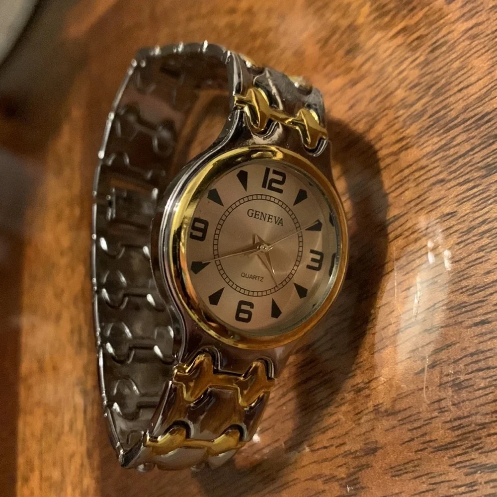 Vintage Designer Geneva Quartz Wrist Watch Gold Silver Tone