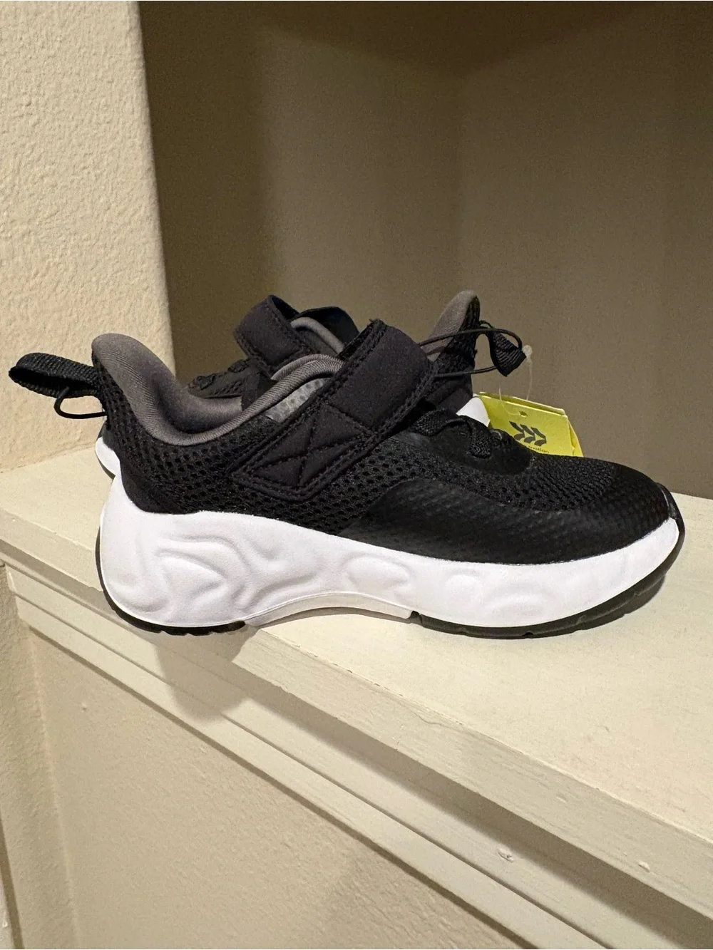 all in motion comfortable black
