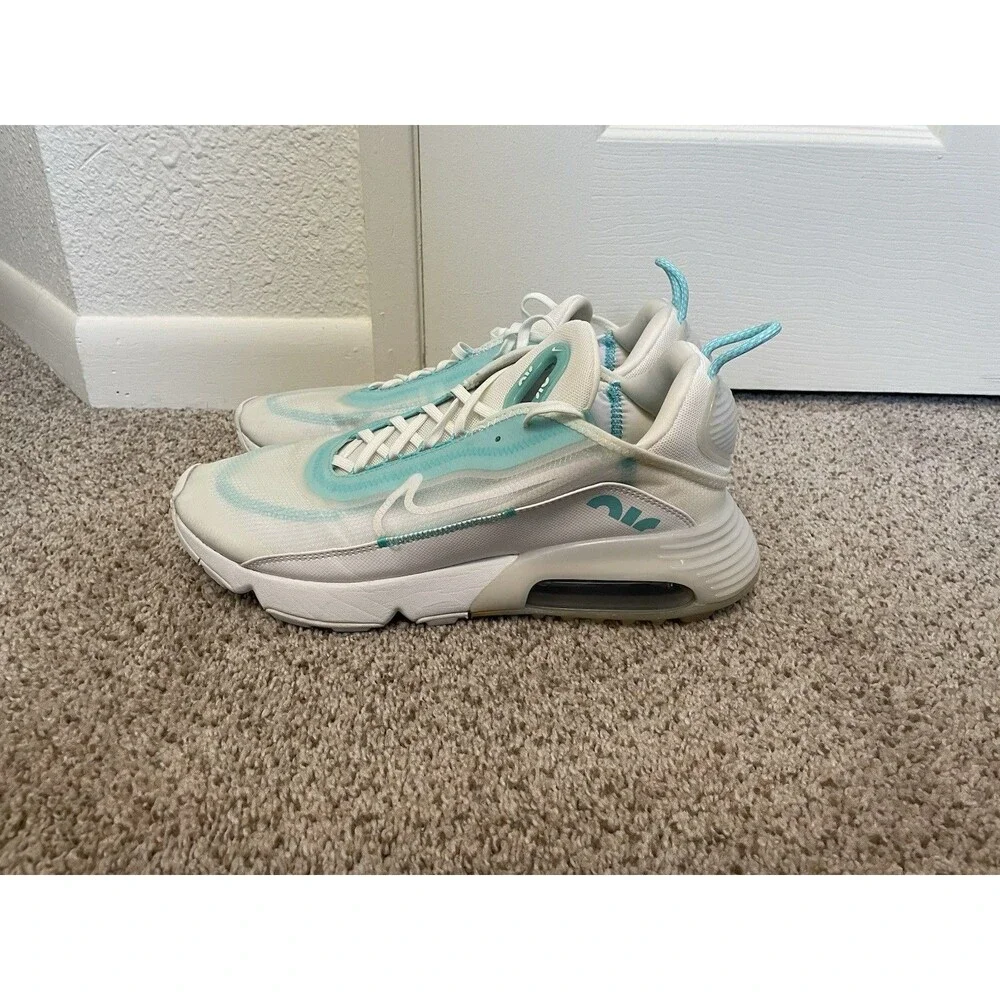 Nike Air Max 2090 Aurora Green BV9977-102 Mens Size 11