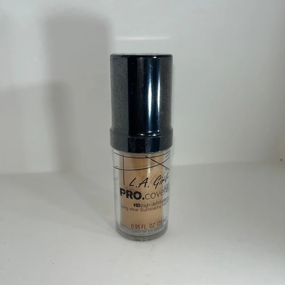 L.A. Color Pro.Coverage Long Wear Illuminating Foundation, GLM645 Nude Beige New