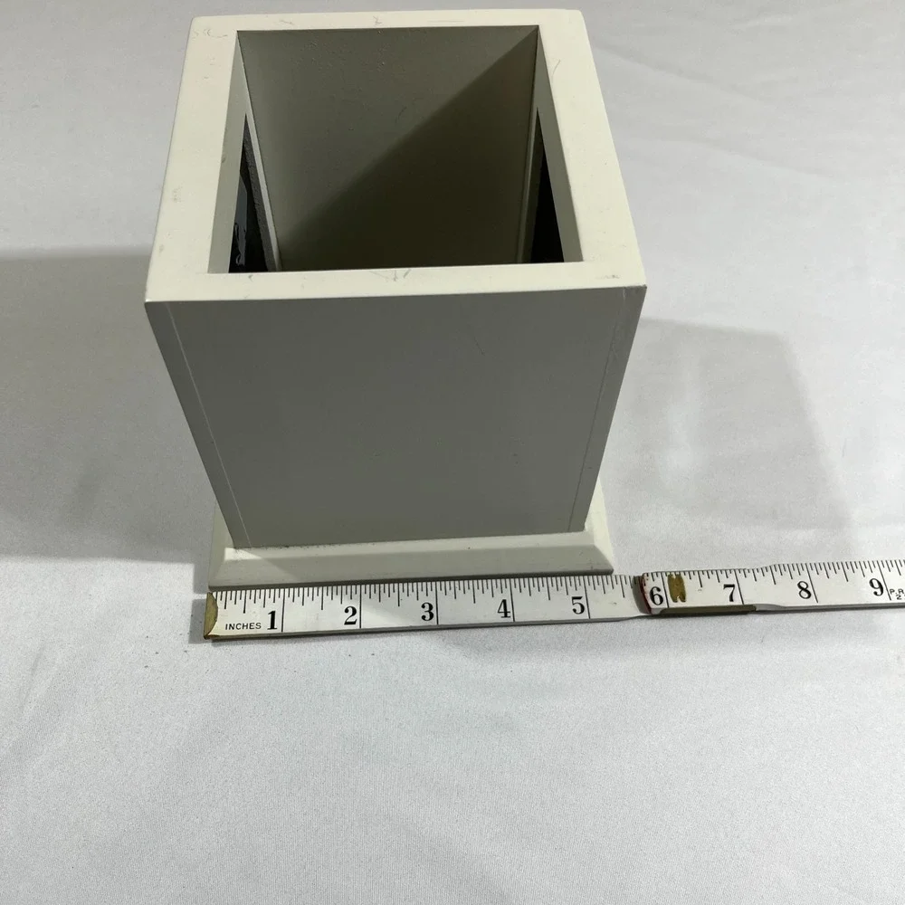 The Unbranded Brand item square