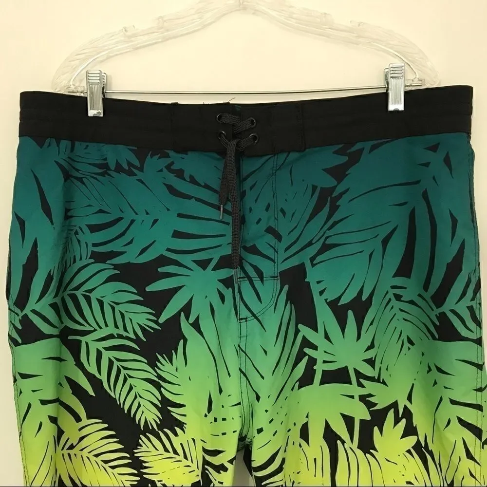 Old Navy California Size 38 Board Shorts!