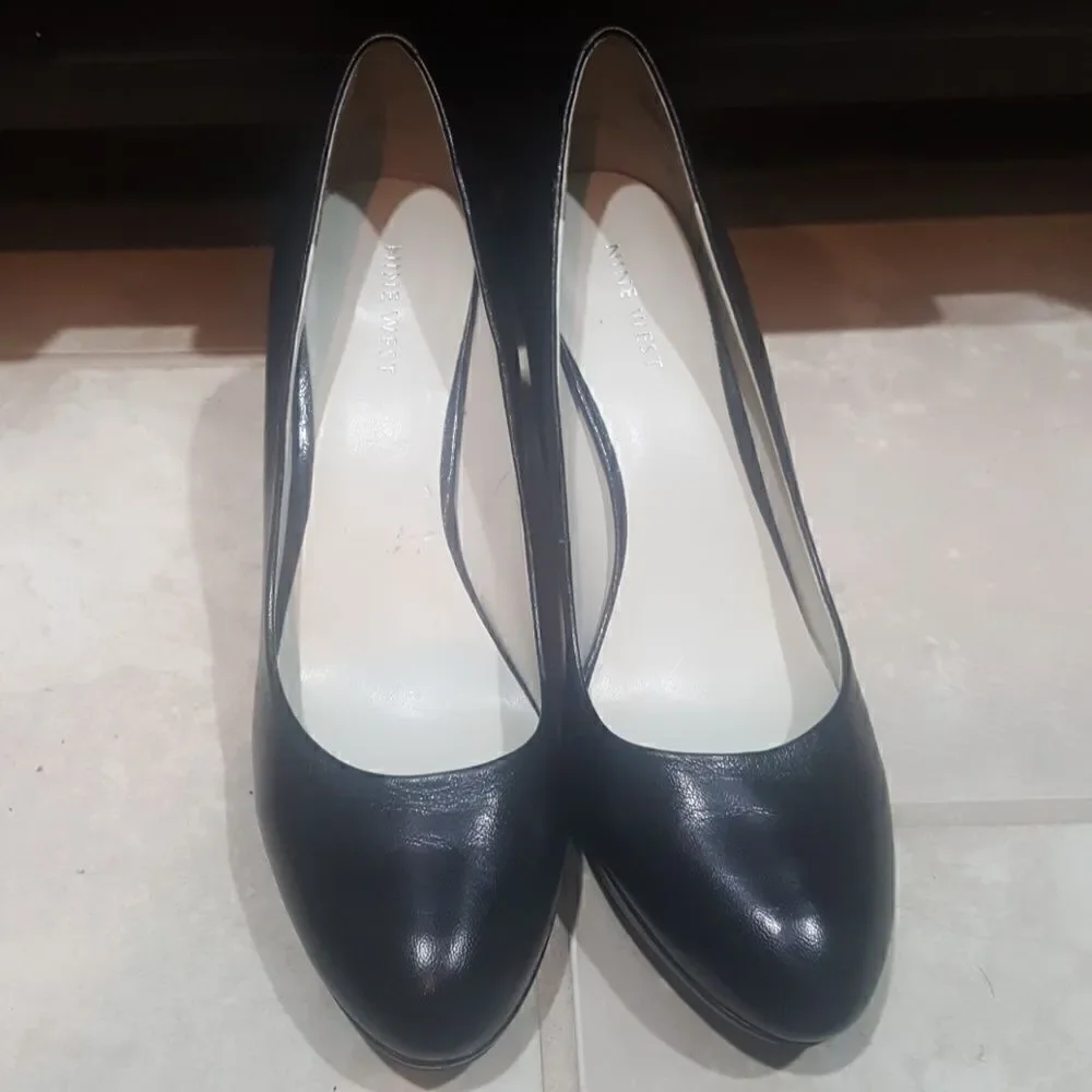NINE WEST 