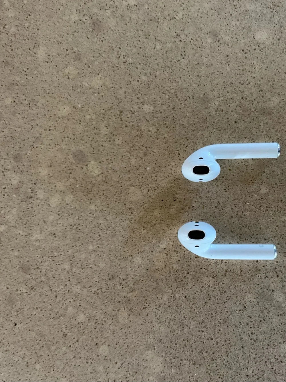 Apple genuine earbud
