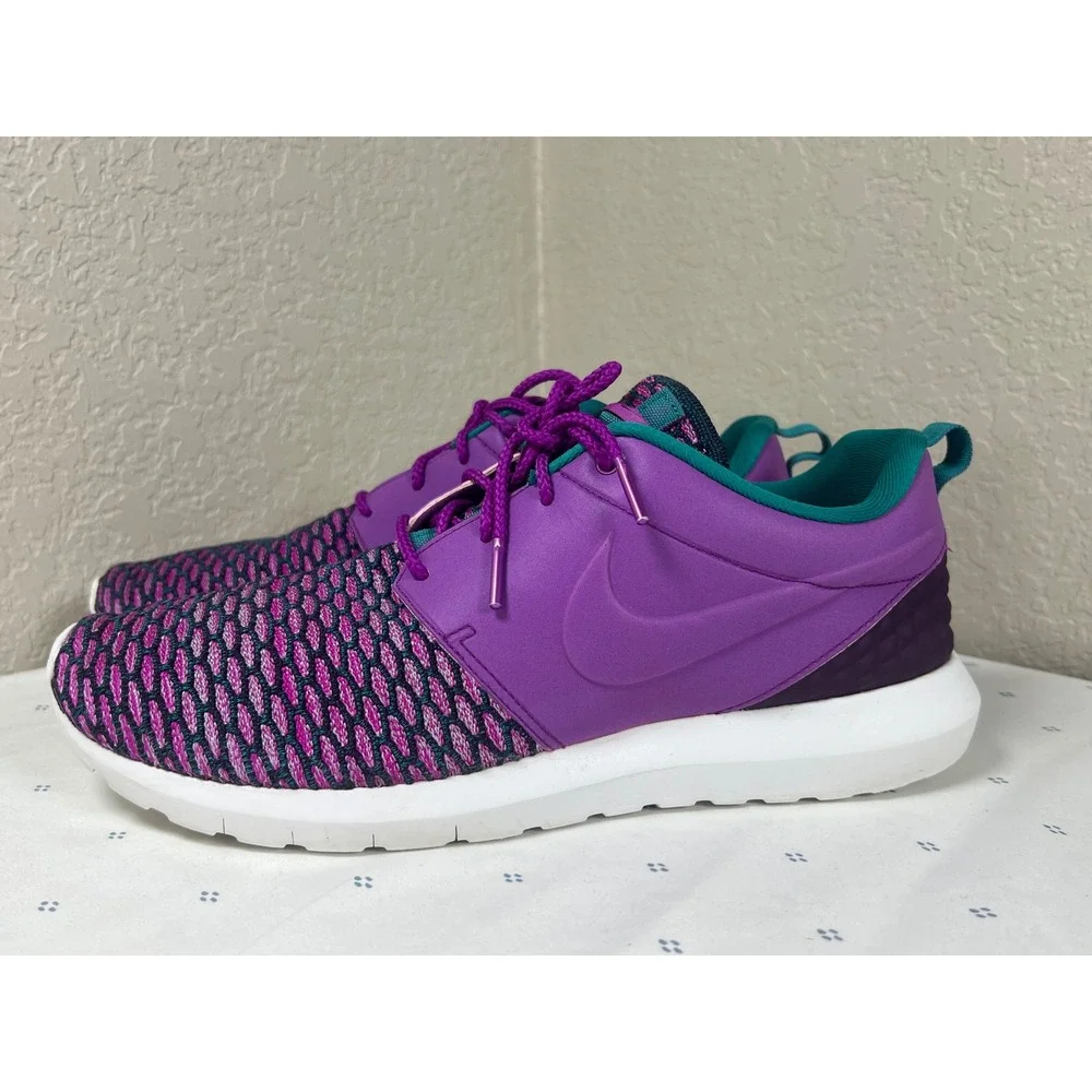 Nike retro bright