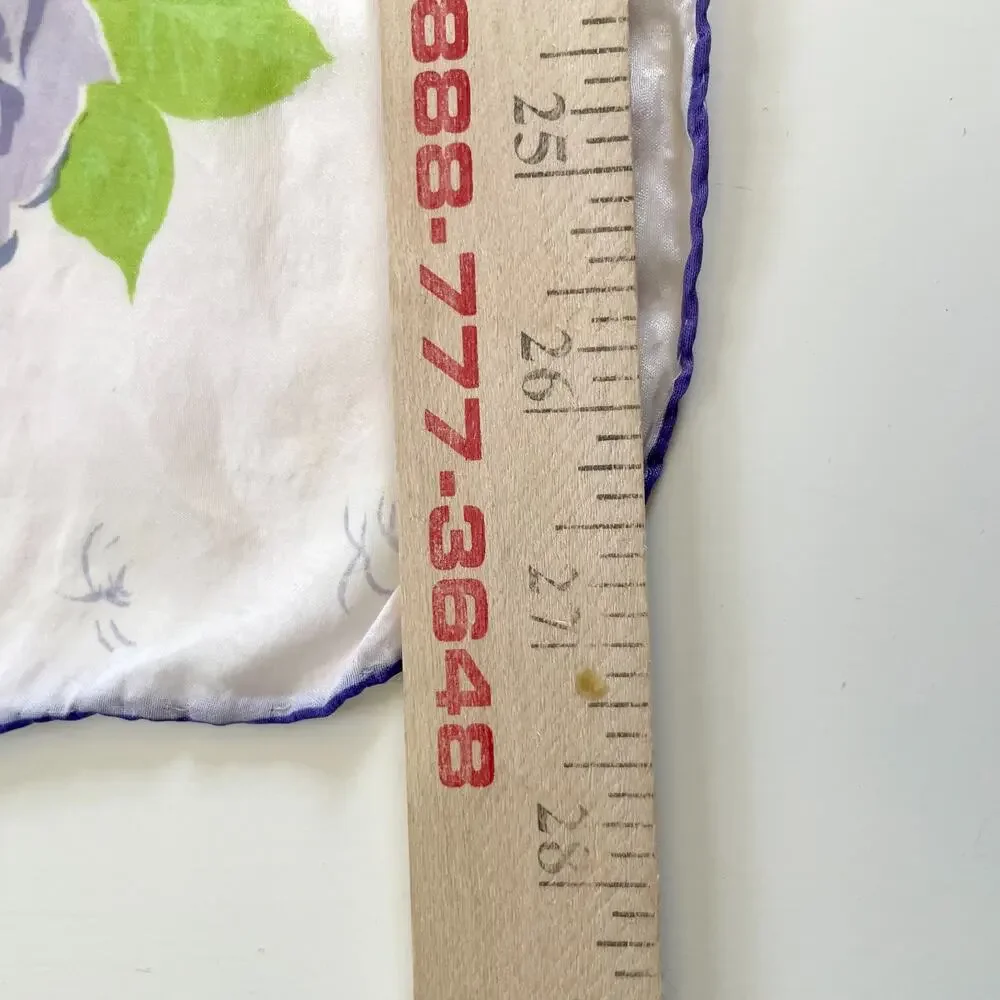 Vintage has stitching 27