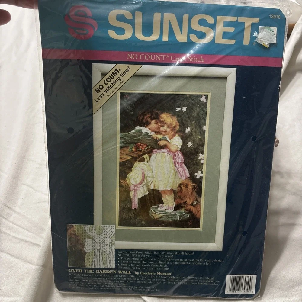 Sunset Over The Garden Wall No Count Cross Stitch 13910 - New