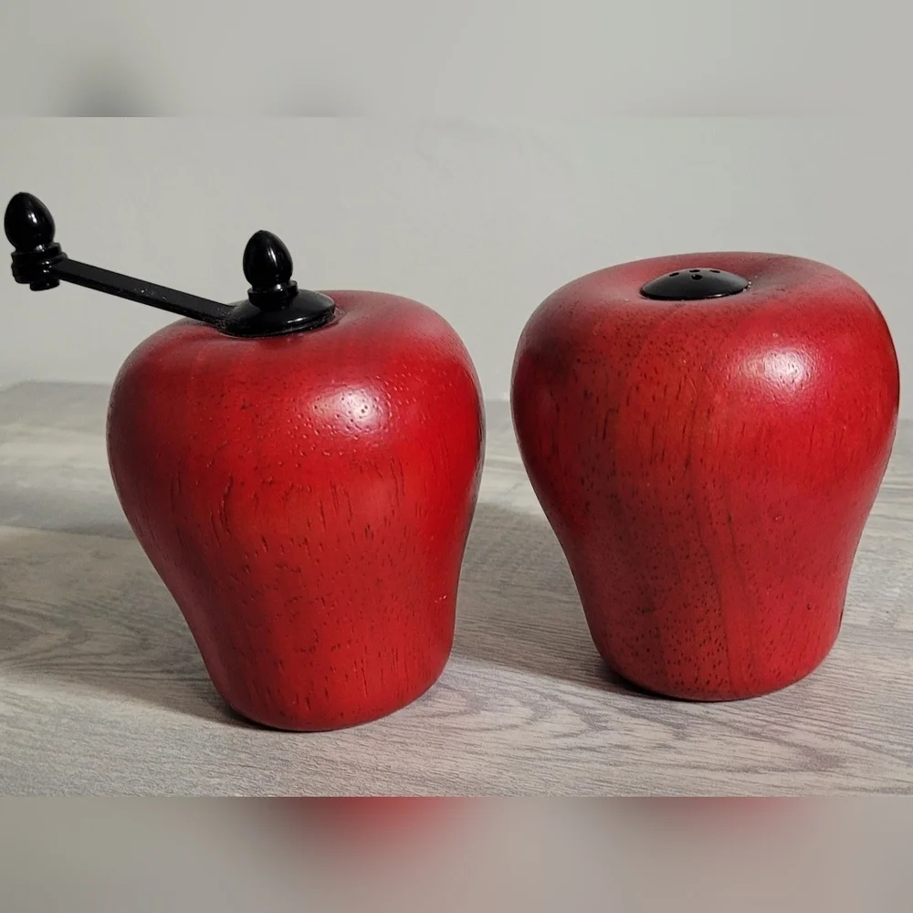 Vintage Cooks Club Wooden Apple Salt Shaker and Pepper Grinder, Red
