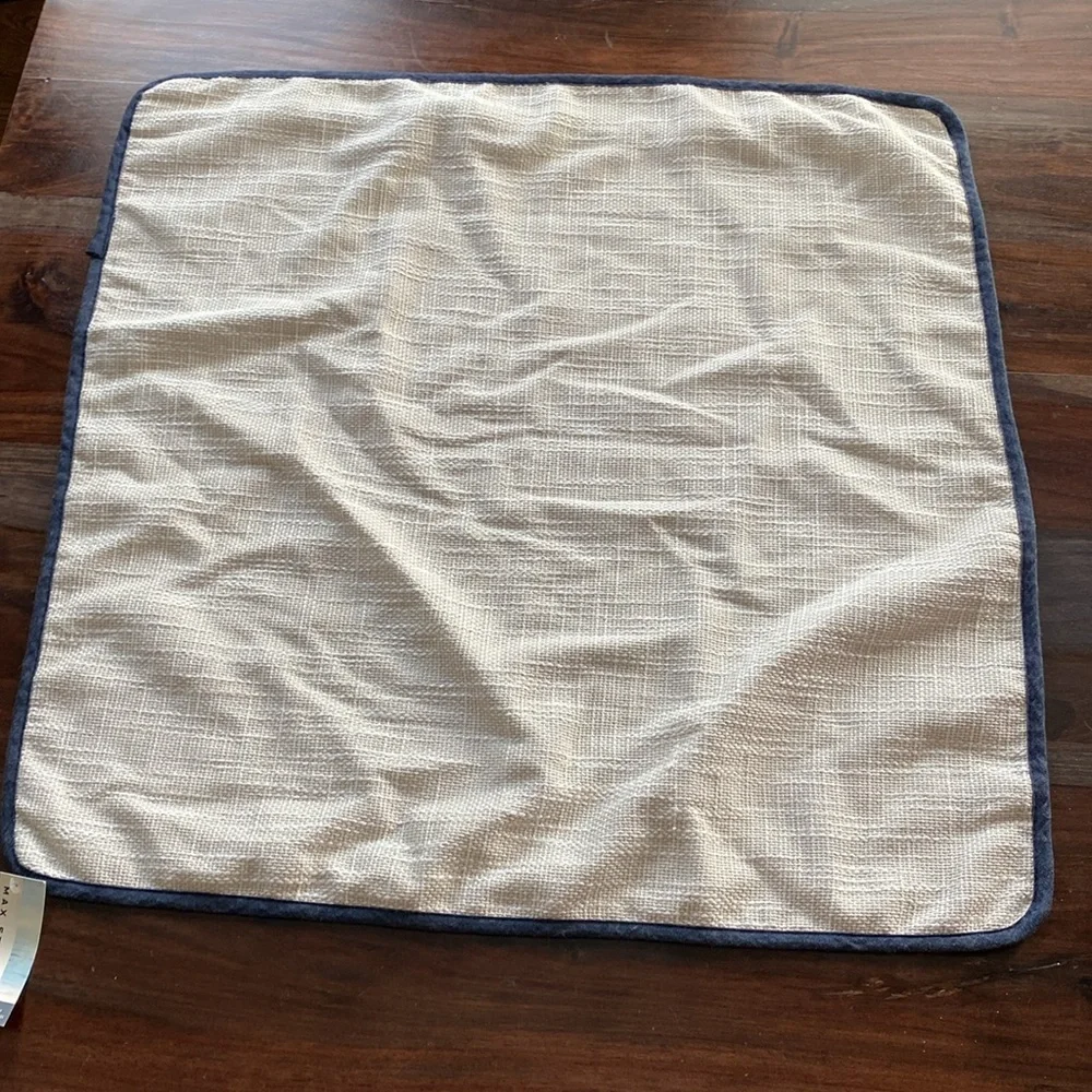 Max Studio stylish cream