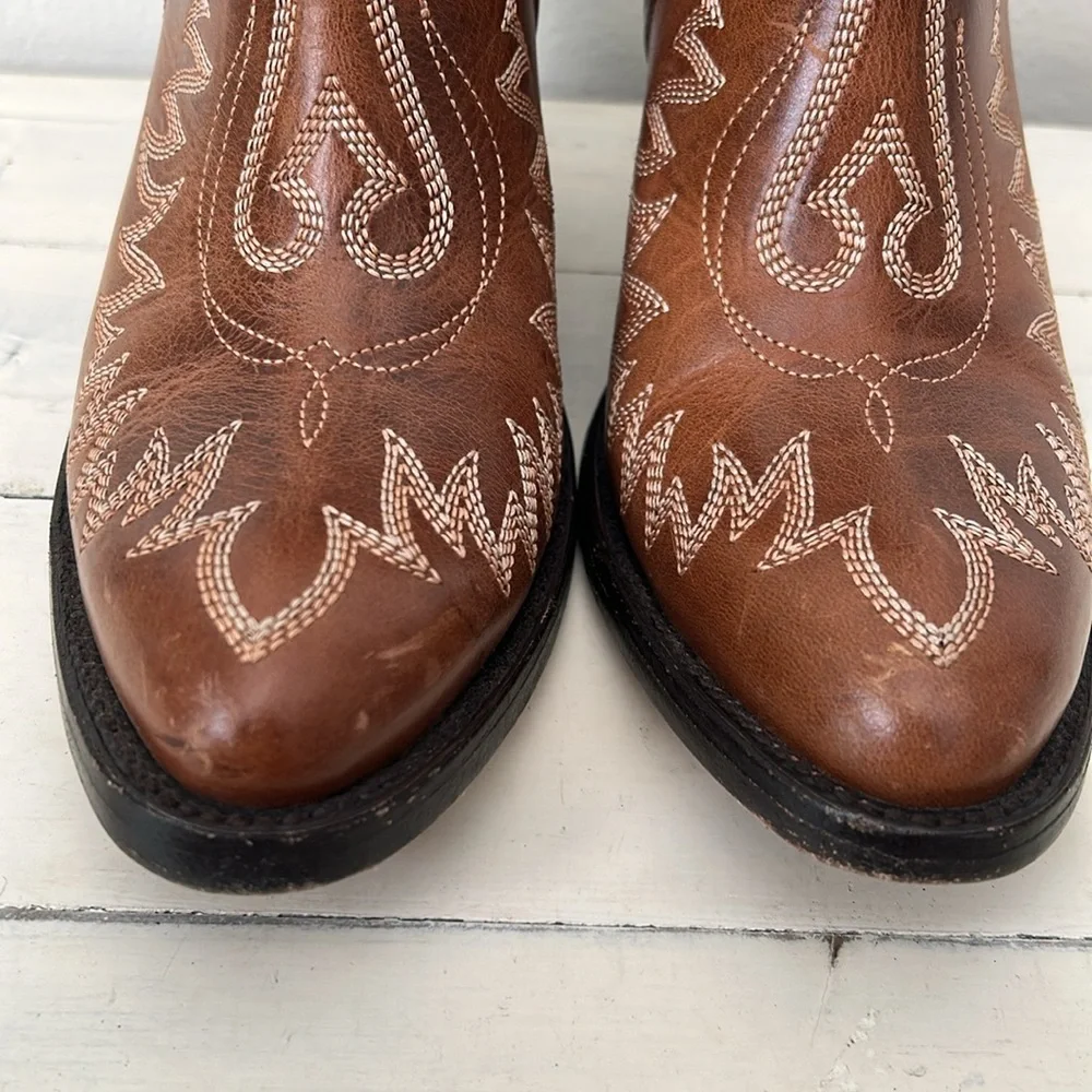 Ariat Dixon Western Round Toe Brown Leather Ankle Boots 6