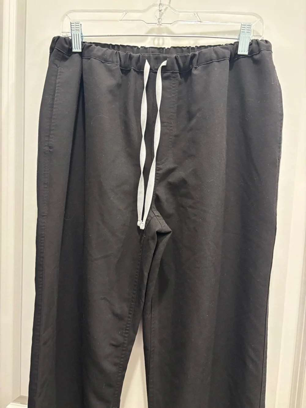 FIGS Black Men's Drawstring Scrub Pants