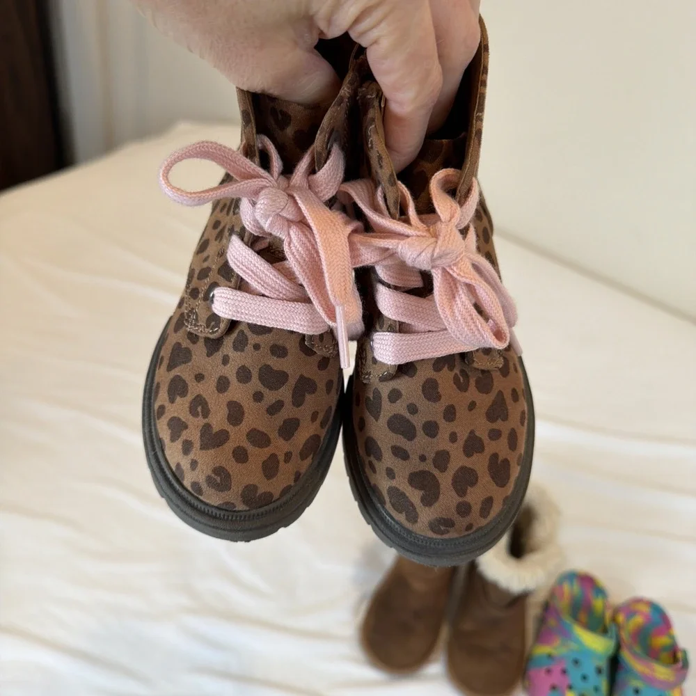 Crocs Tie Dye‎ Place Boots And Cat & Jack Boots Girls Size 9 Shoes Lot Of 3