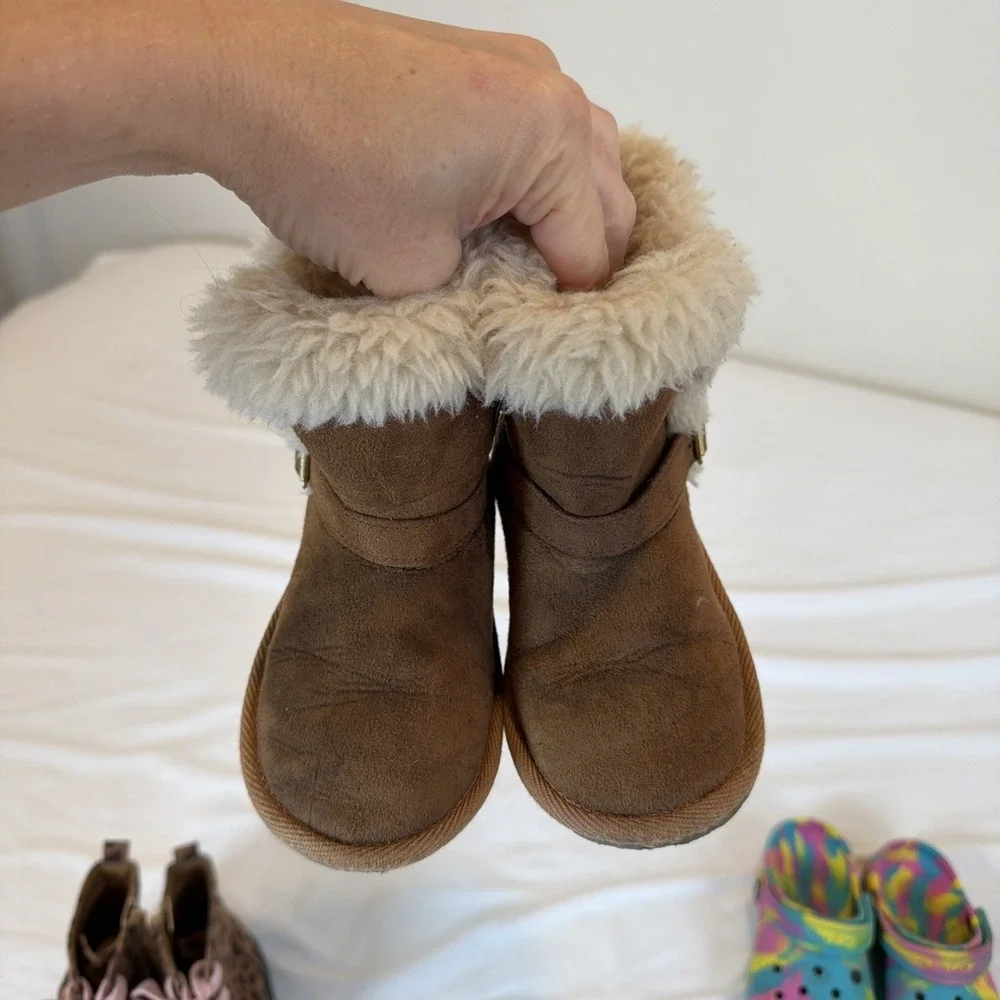 Crocs Tie Dye‎ Place Boots And Cat & Jack Boots Girls Size 9 Shoes Lot Of 3