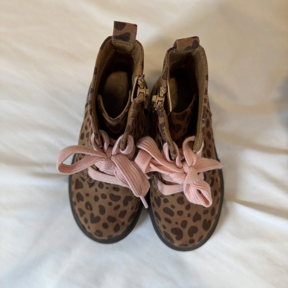 Crocs Tie Dye‎ Place Boots And Cat & Jack Boots Girls Size 9 Shoes Lot Of 3