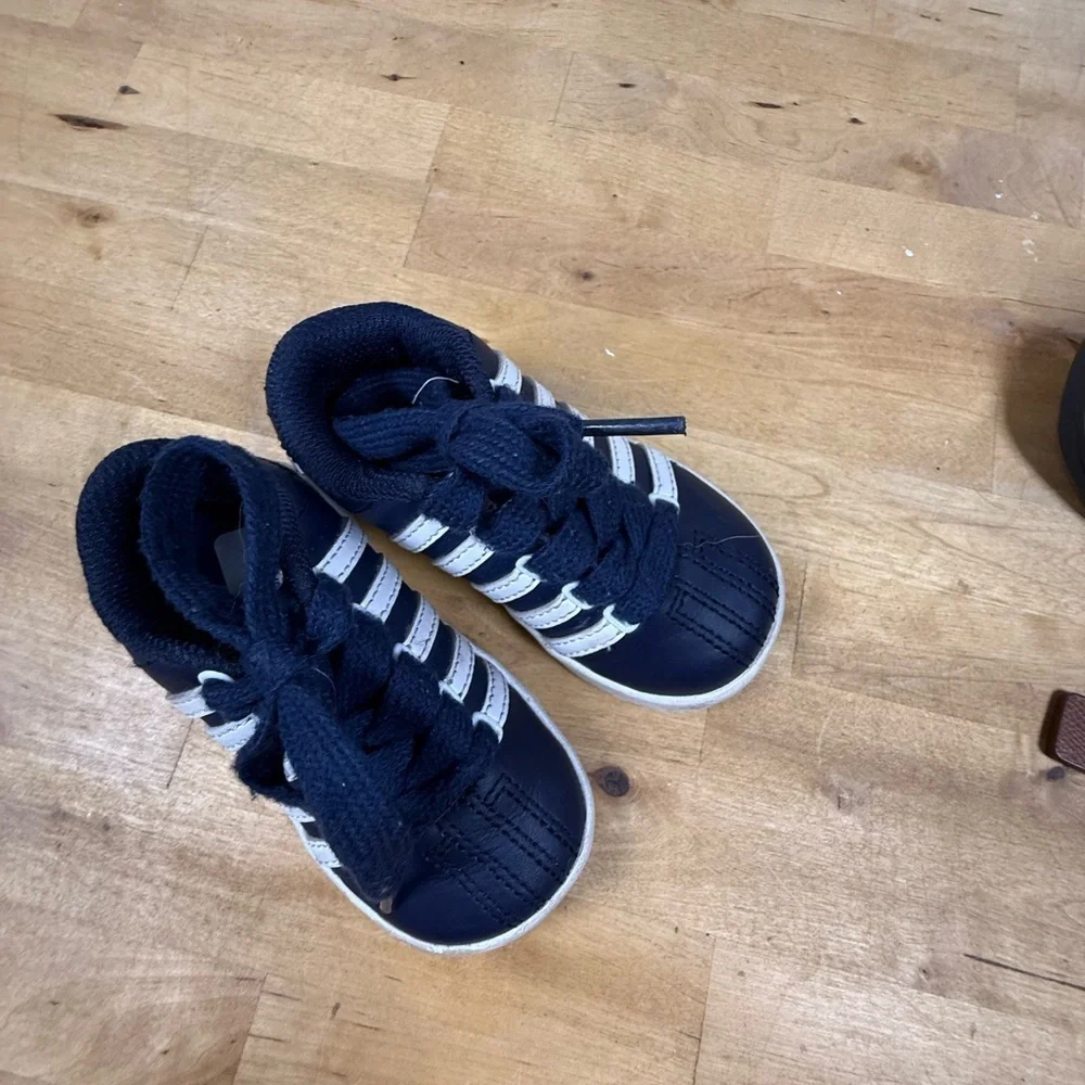 K-Swiss adorable swiss
